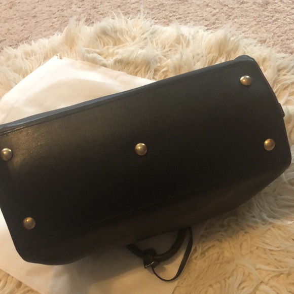 YSL Classic Y Cabas - Picture 9 of 16